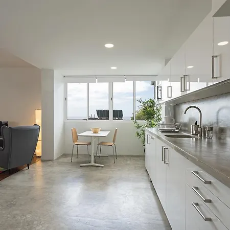 Elias Garcia Ii By An Island * Funchal (Madeira)