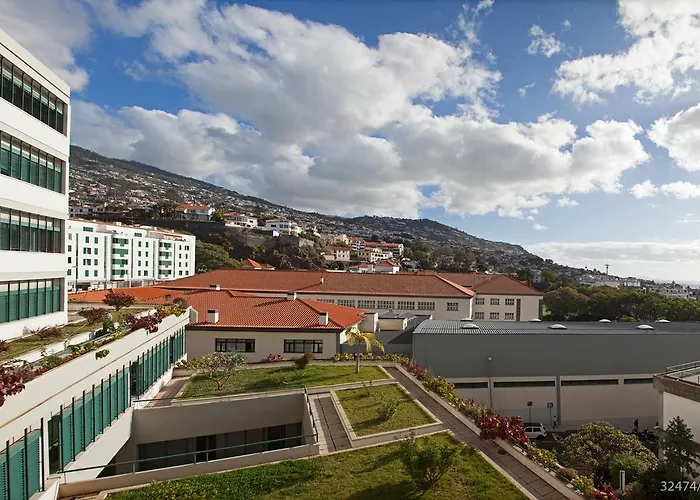 Elias Garcia Ii By An Island * Funchal (Madeira)